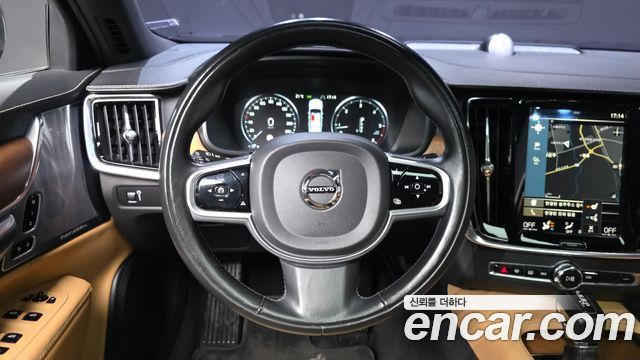 Volvo S90 D4 Inscription 2018 — фото 13