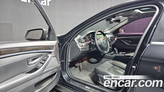 BMW 5 Series (F10) 520d 2011 — фото 10