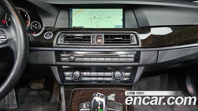 BMW 5 Series (F10) 520d 2011 — фото 20