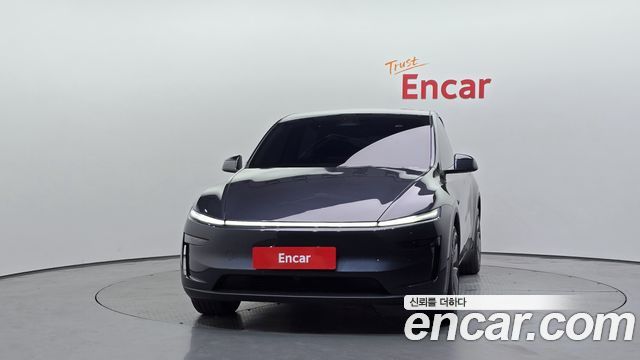 Tesla Model Y Long Range AWD 2025 — фото 3