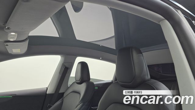 Tesla Model Y Long Range AWD 2025 — фото 15