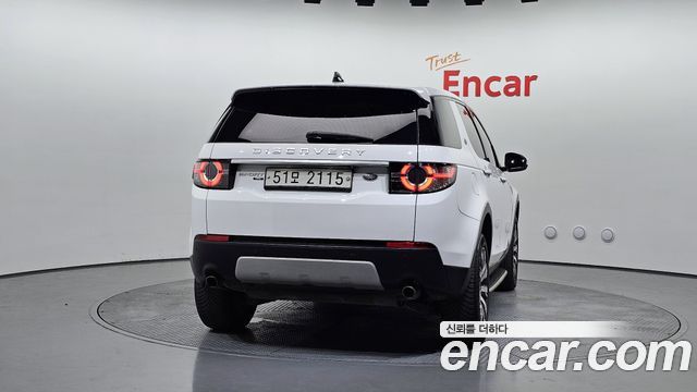 Land Rover Discovery Sport 2.0 TD4 HSE Luxury 2018 — фото 4
