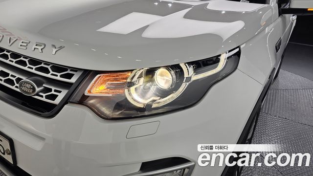 Land Rover Discovery Sport 2.0 TD4 HSE Luxury 2018 — фото 28