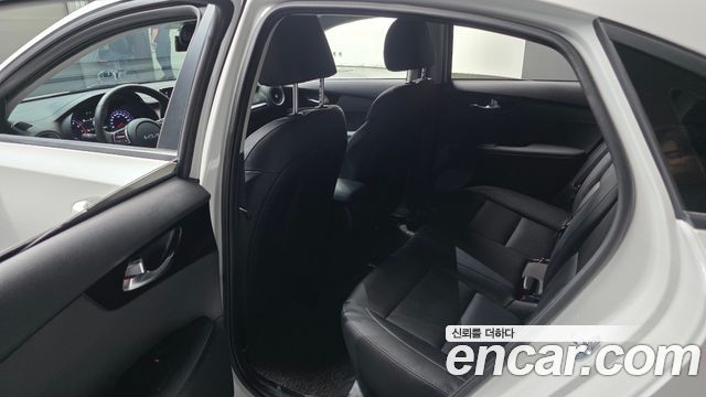 Kia K3 (II) 1.6 Prestige 2024 — фото 26