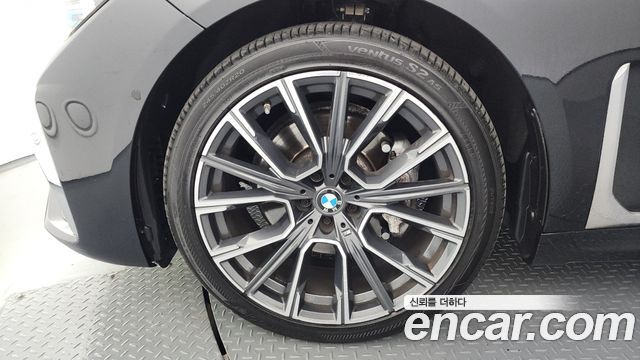 BMW 7 Series (G11) 730d xDrive M Sport 2020 — фото 5