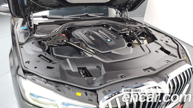 BMW 7 Series (G11) 730d xDrive M Sport 2020 — фото 6