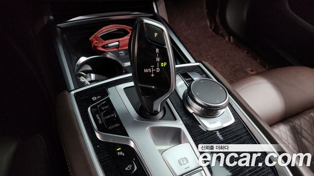 BMW 7 Series (G11) 730d xDrive M Sport 2020 — фото 9