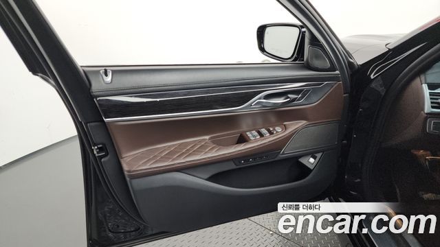 BMW 7 Series (G11) 730d xDrive M Sport 2020 — фото 24