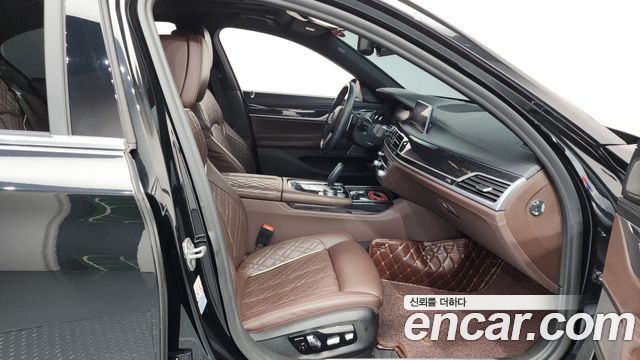 BMW 7 Series (G11) 730d xDrive M Sport 2020 — фото 26