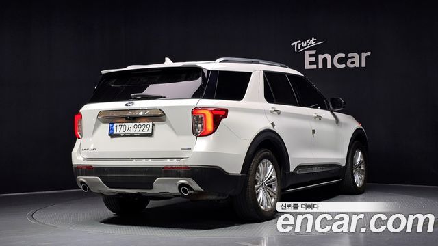 Ford Explorer (VI) 2.3 LimIted 4WD 2020 — фото 2