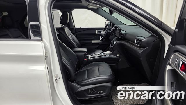 Ford Explorer (VI) 2.3 LimIted 4WD 2020 — фото 11