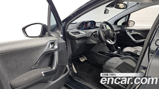 Peugeot 2008 1.6 BlueHDi Allure 2017 — фото 10