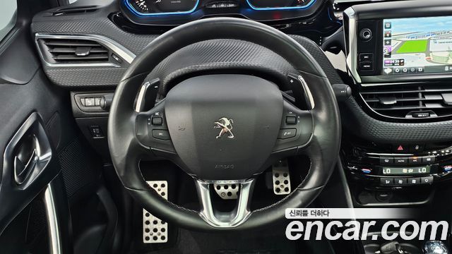 Peugeot 2008 1.6 BlueHDi Allure 2017 — фото 19