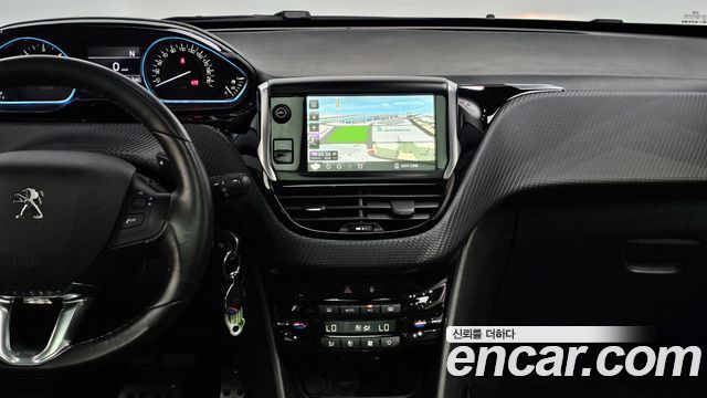 Peugeot 2008 1.6 BlueHDi Allure 2017 — фото 20