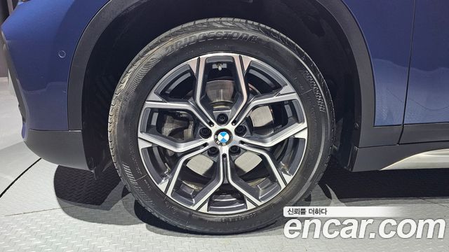 BMW X1 (F48) xDrive 20i xLine 2021 — фото 5