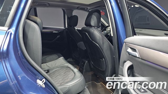 BMW X1 (F48) xDrive 20i xLine 2021 — фото 15