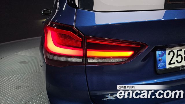 BMW X1 (F48) xDrive 20i xLine 2021 — фото 29