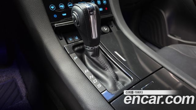 Ford Taurus 2.0 Limited EcoBoost 6th 2016 — фото 9