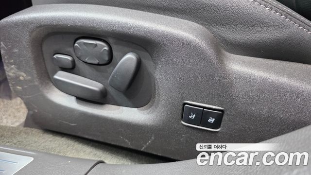 Ford Taurus 2.0 Limited EcoBoost 6th 2016 — фото 19