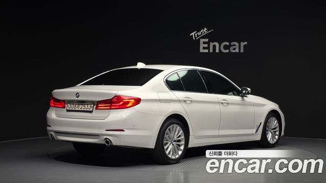 BMW 5 Series (G30) 520d Luxury Plus 2019 — фото 2