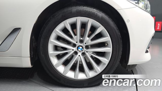 BMW 5 Series (G30) 520d Luxury Plus 2019 — фото 5