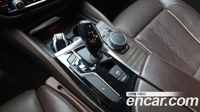 BMW 5 Series (G30) 520d Luxury Plus 2019 — фото 9
