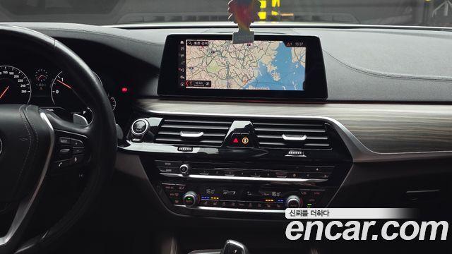 BMW 5 Series (G30) 520d Luxury Plus 2019 — фото 15