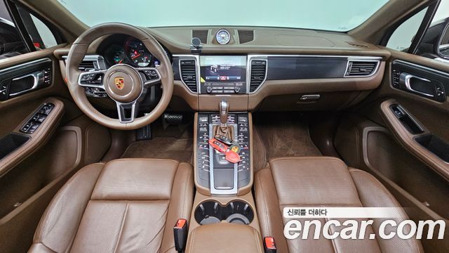Porsche Macan 3.0 GTS 95B 2018 — фото 7