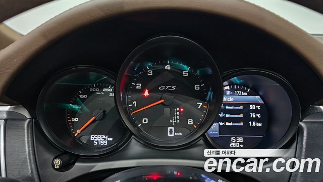 Porsche Macan 3.0 GTS 95B 2018 — фото 8