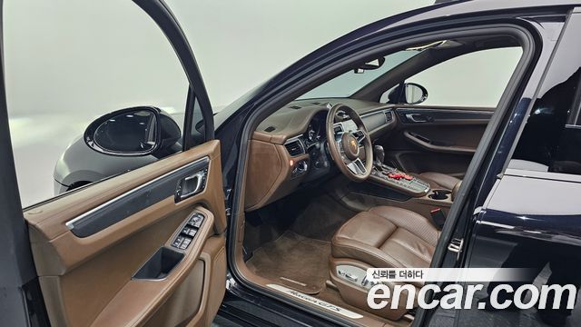 Porsche Macan 3.0 GTS 95B 2018 — фото 10
