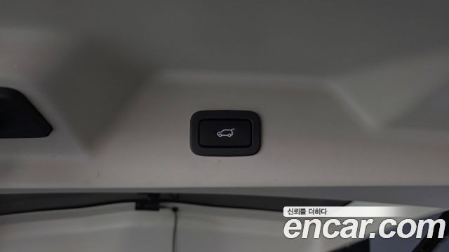 Land Rover Range Rover (IV) 5.0 SC AB LWB 2019 — фото 24