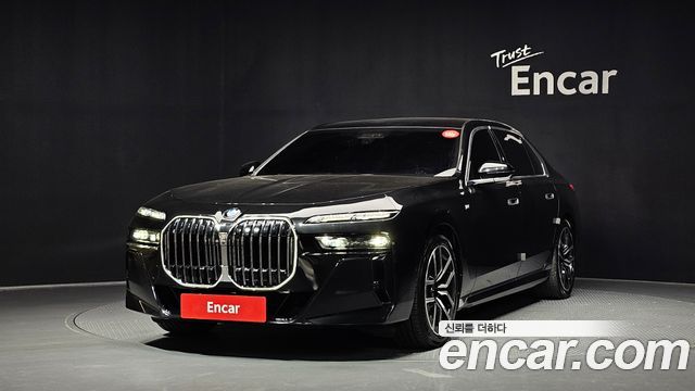 BMW 7 Series (G70) 740d xDrive M Sport 2024 — фото 1