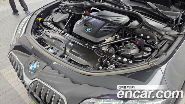 BMW 7 Series (G70) 740d xDrive M Sport 2024 — фото 6