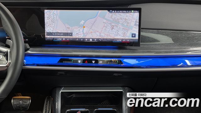 BMW 7 Series (G70) 740d xDrive M Sport 2024 — фото 17