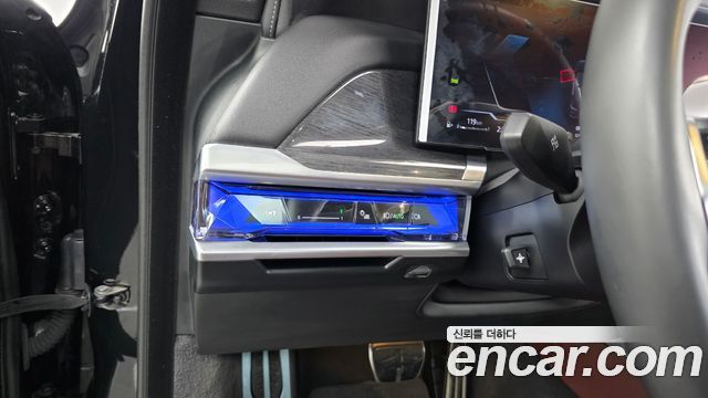 BMW 7 Series (G70) 740d xDrive M Sport 2024 — фото 38