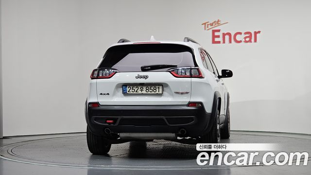 Jeep Cherokee (KL) 3.2 Trailhawk AWD 2020 — фото 4