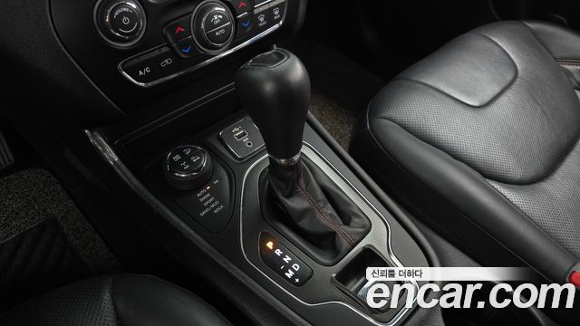 Jeep Cherokee (KL) 3.2 Trailhawk AWD 2020 — фото 9