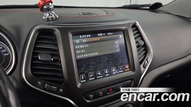 Jeep Cherokee (KL) 3.2 Trailhawk AWD 2020 — фото 15