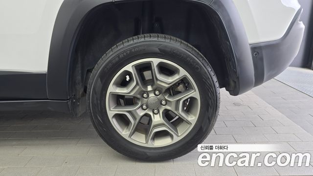 Jeep Cherokee (KL) 3.2 Trailhawk AWD 2020 — фото 21