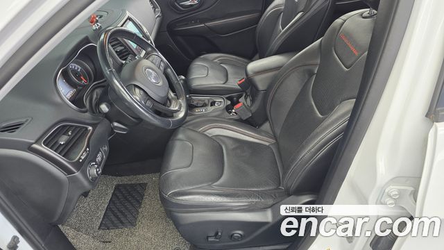 Jeep Cherokee (KL) 3.2 Trailhawk AWD 2020 — фото 31