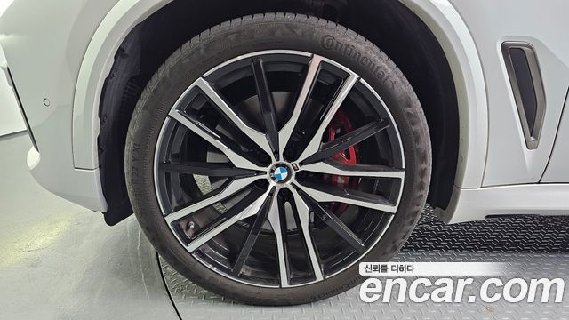 BMW X5 (G05) M50i 2022 — фото 5
