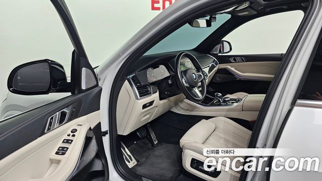 BMW X5 (G05) M50i 2022 — фото 9