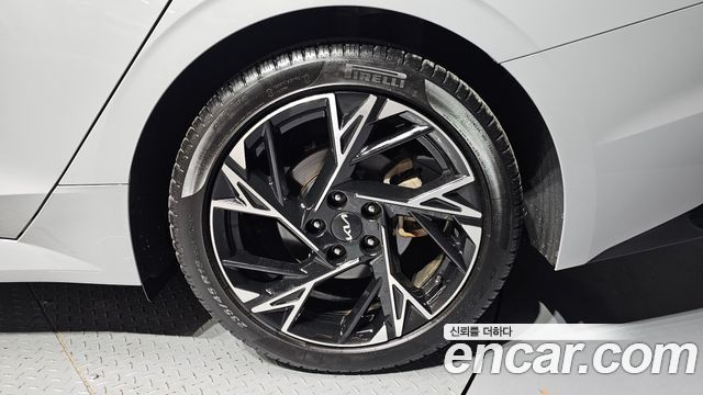 Kia K5 Hybrid (III) Signature 2024 — фото 21