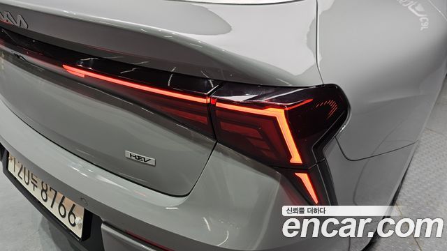 Kia K5 Hybrid (III) Signature 2024 — фото 23