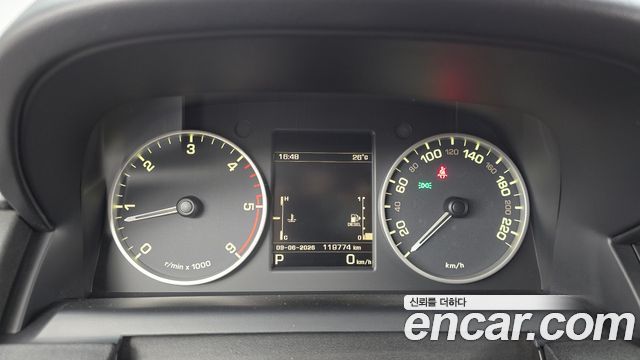 Land Rover Discovery 4 3.0 SDV6 SE 2016 — фото 8
