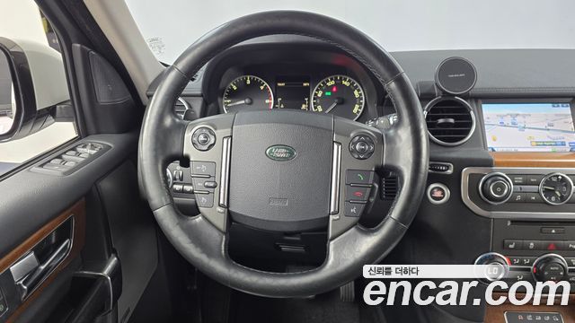 Land Rover Discovery 4 3.0 SDV6 SE 2016 — фото 12