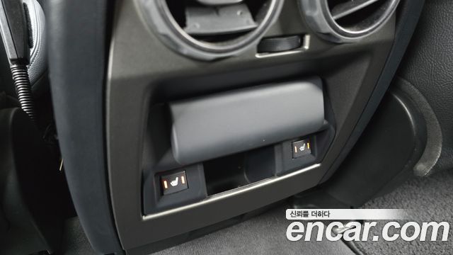 Land Rover Discovery 4 3.0 SDV6 SE 2016 — фото 18
