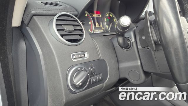 Land Rover Discovery 4 3.0 SDV6 SE 2016 — фото 19