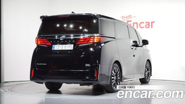 Toyota Alphard (IV) 2.5 HEV Executive AWD 2025 — фото 2