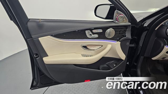 Mercedes-Benz E-Class (W213) E450 4MATIC Exclusive 2021 — фото 24